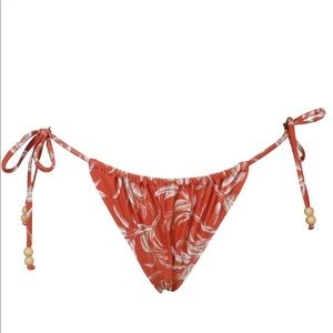 Las Palmas String Bottom